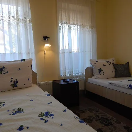 Halvany Vendeghaz Ferienhaus *