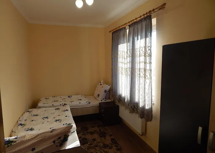 Halvány *